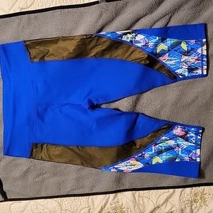 Fabletics Crop Capri
